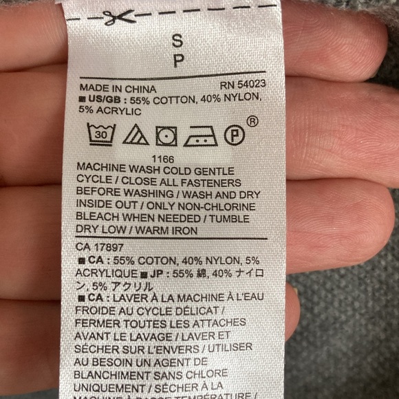 Banana Republic Cardigan - Picture 4 of 4